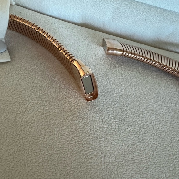 Classy and elegant gold necklace to make you feel like a queen! Made in Italy - Picture 5 of 5